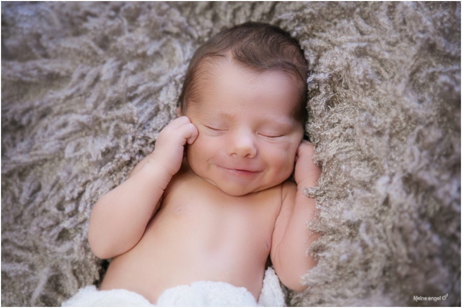 Neugeborenenbilder Fotoshooting Liestal 